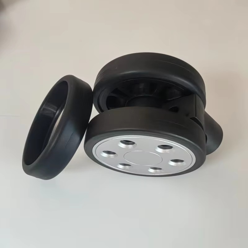 Rimowa 휠 직경 64mm 및 50mm 여행 가방  - Travel Accessories Rimowa 리뷰 및 가격